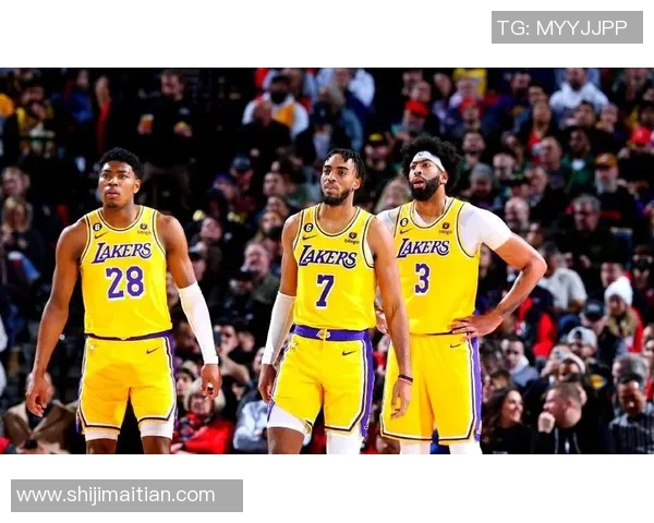 勇士与雷霆激战2月12日争夺季后赛席位的关键对决